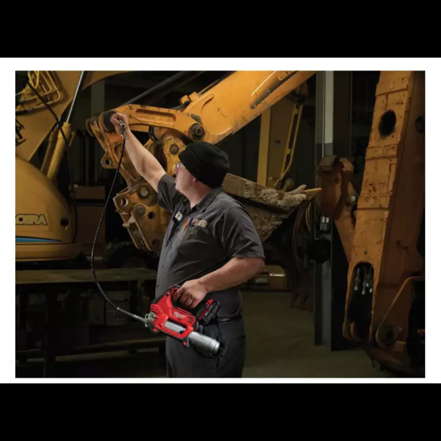 M18 18-Volt Lithium-Ion Cordless Grease Gun 2-Speed with (1) 1.5Ah Batteries, Charger, Tool Bag
