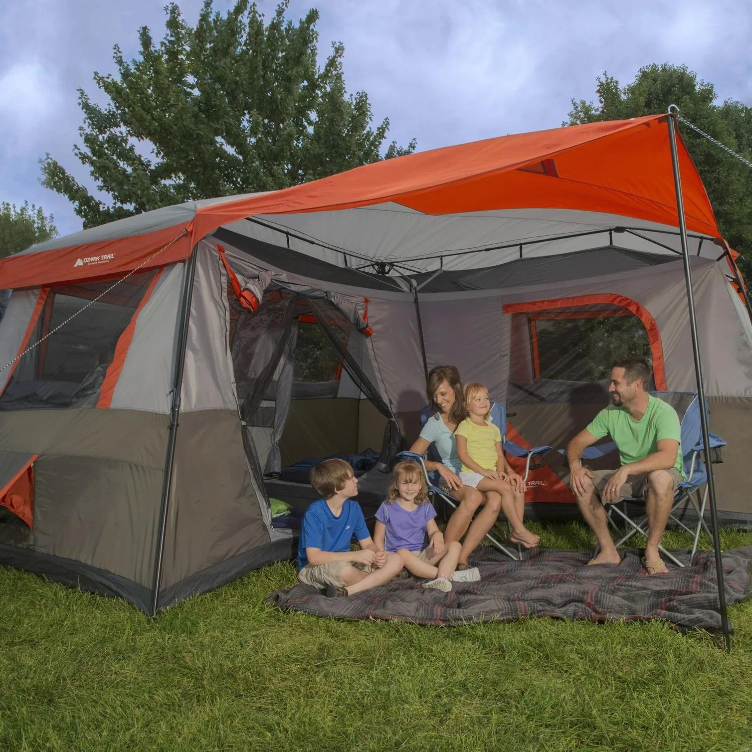 Ozark Trail Instant-Zelt 2025, 4,9 x 4,9 m. Für 12 Personen.