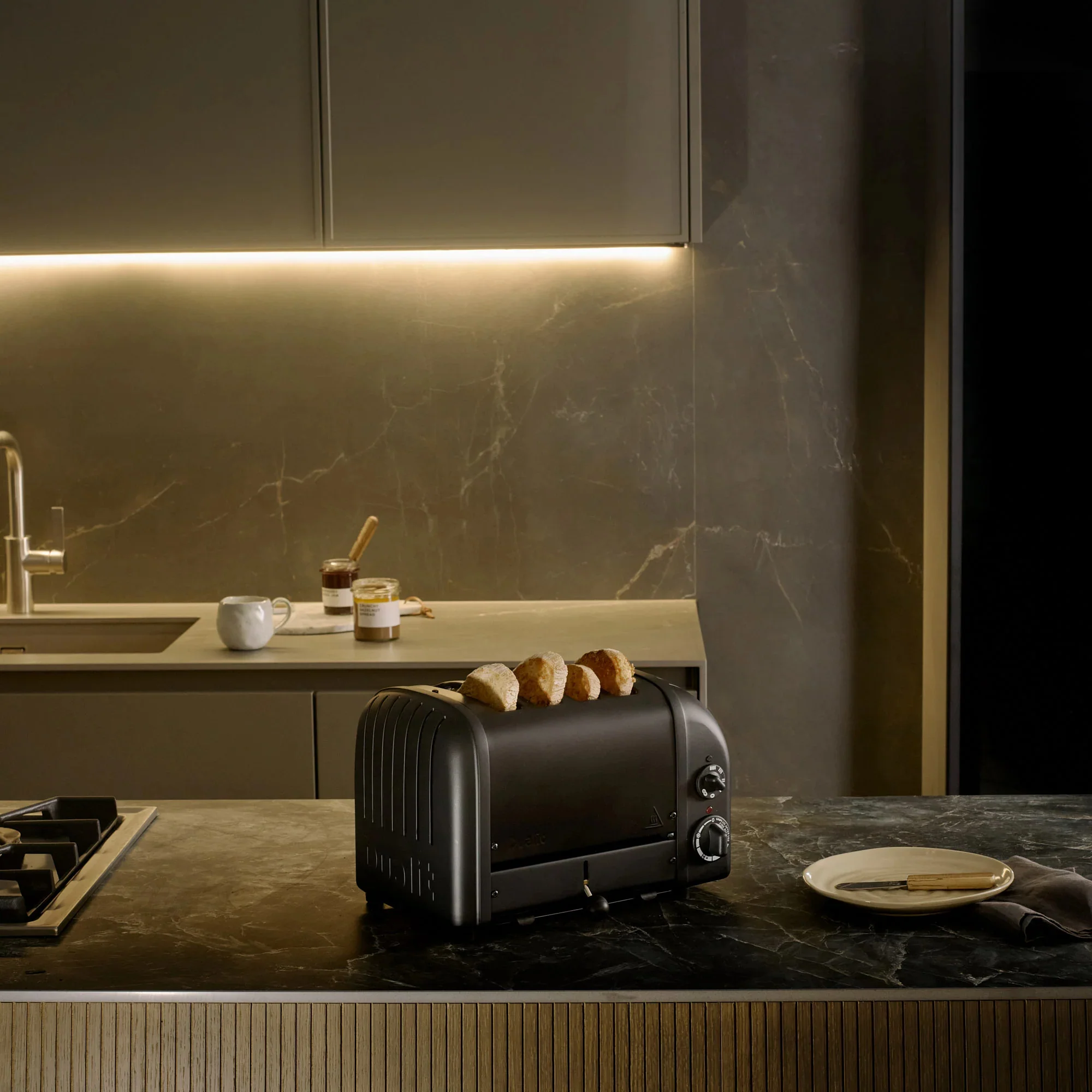 Dualit Classic 4-Schlitz-Toaster (Modelljahr 2025) – Stealth Edition