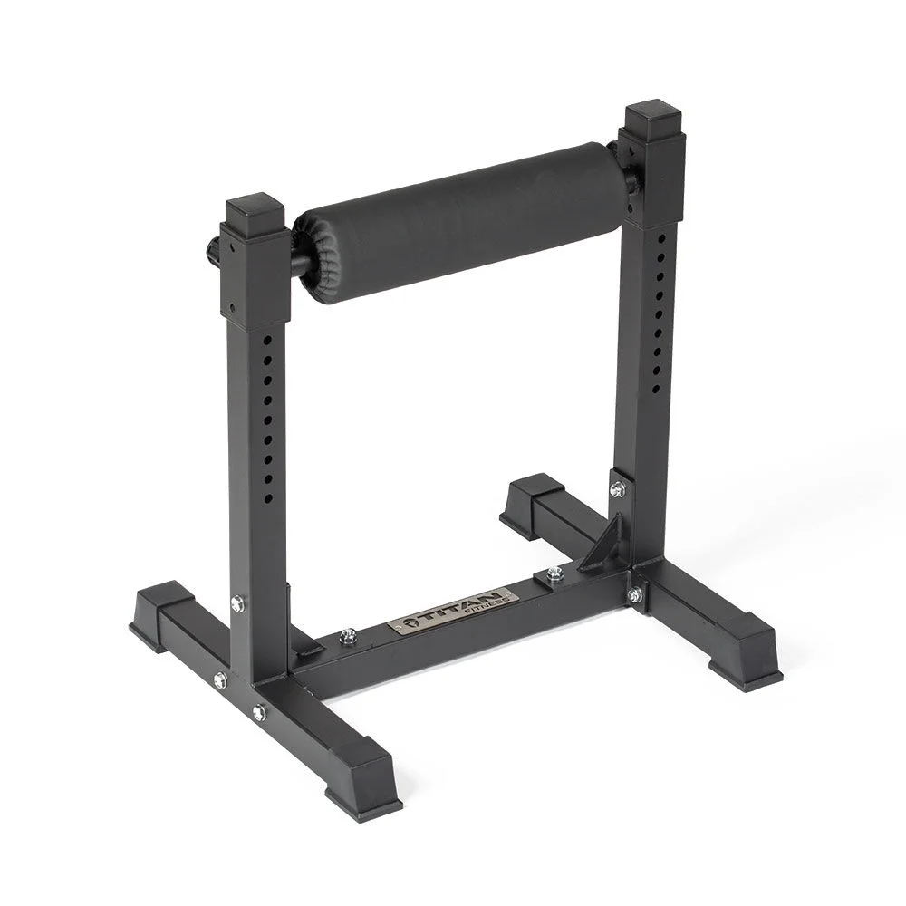 Titan Fitness Einbein-Kniebeugenrolle. Ein in sich geschlossenes Trainingsgerät, das speziell für Unterkörper- und bulgarische Split-Kniebeugen entwickelt wurde.