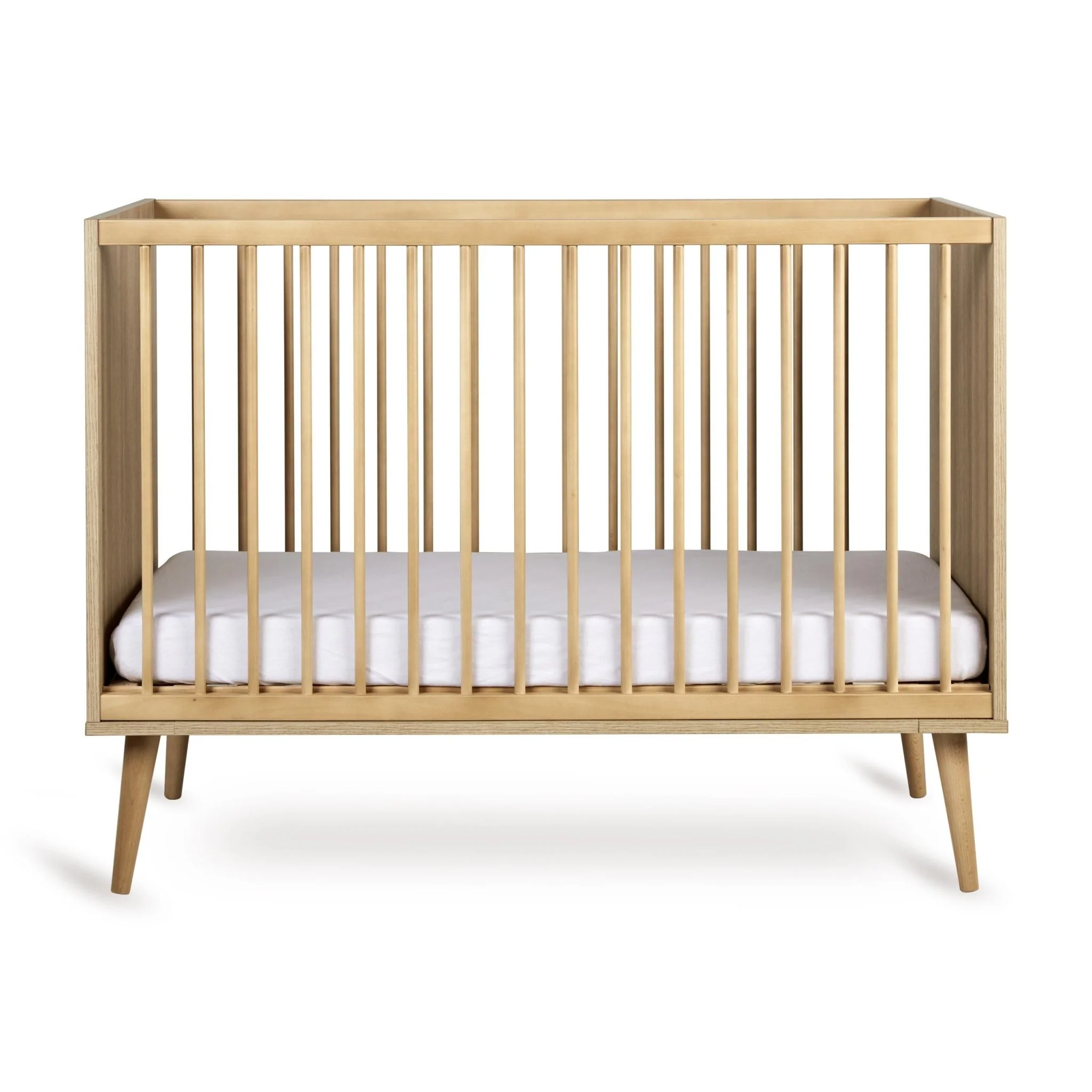 Babybett aus der Quax Flow Kollektion 2025 – Natur | Klare Linien und schlichte Eleganz | 3-fach höhenverstellbar | FSC-zertifiziertes Buchenholz | Inklusive Lattenrost. Matratze nicht enthalten.