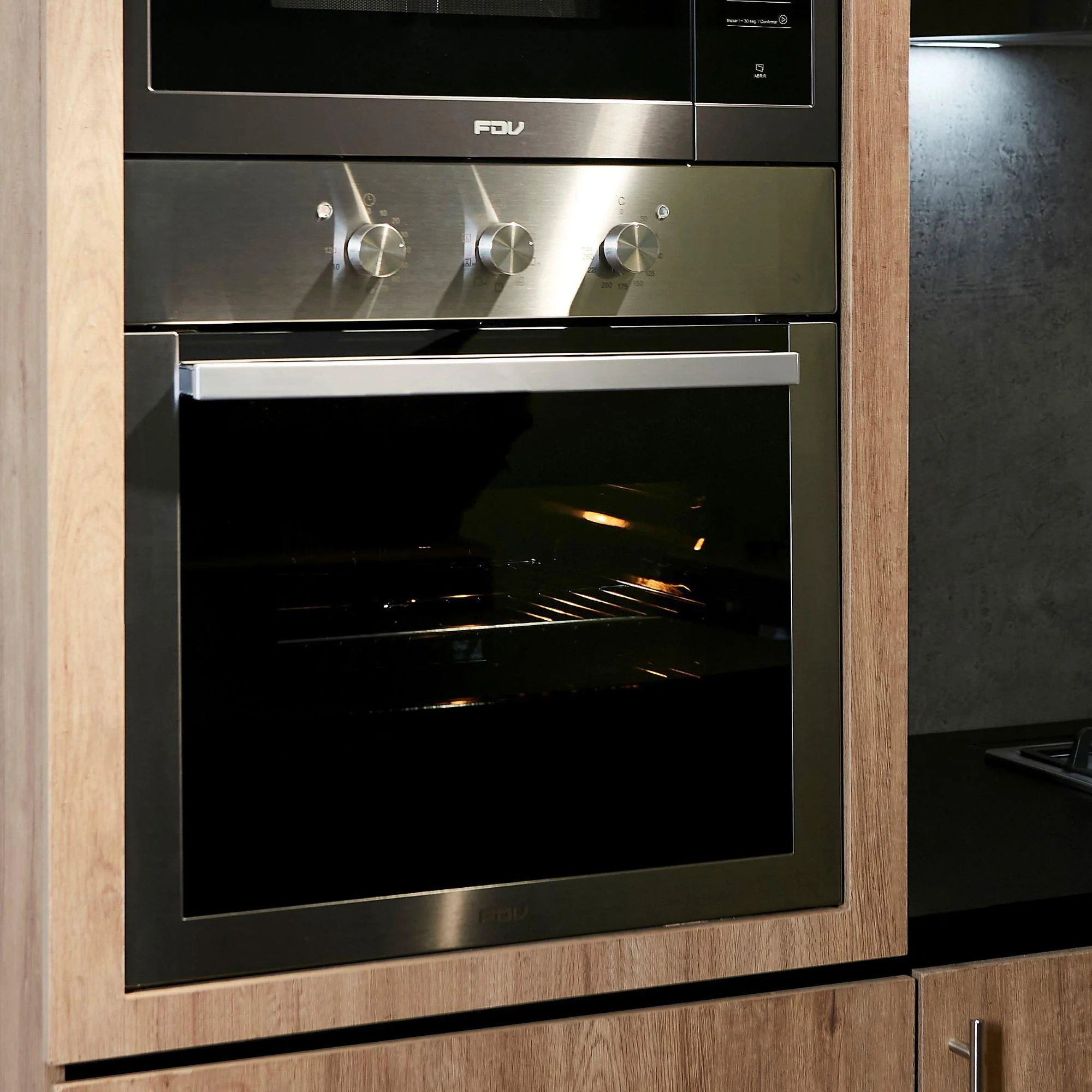 2025 Elite 52 Liter Einbaubackofen FDV