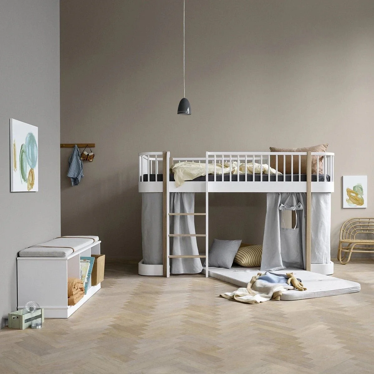 Oliver Furniture Spielmatte für Holzmöbel Original (2025) – 90 x 207 x 5 cm | Öko-Tex-zertifizierter Kaltschaum und GOTS-zertifizierter Baumwollbezug | Naturfarben. Abnehmbarer und waschbarer Bezug.