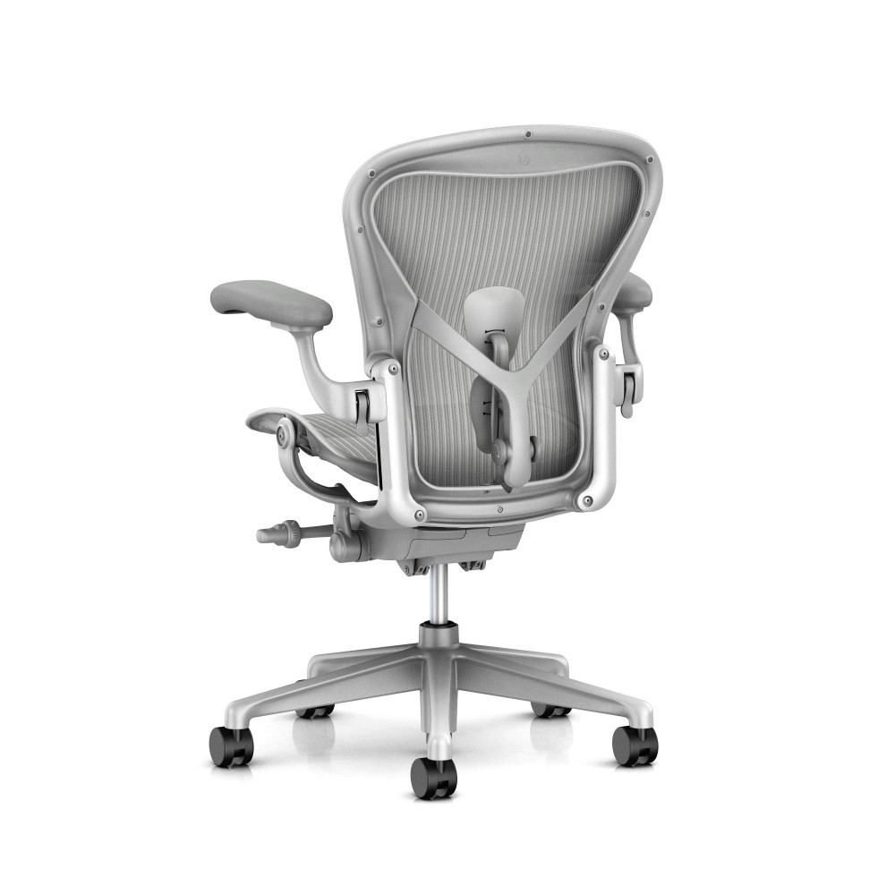 Herman Miller Aeron Remastered Bürostuhl (Modelljahr 2025), Größe C, Farbe Mineral. Vollständig verstellbar. Rollen für Hartböden.