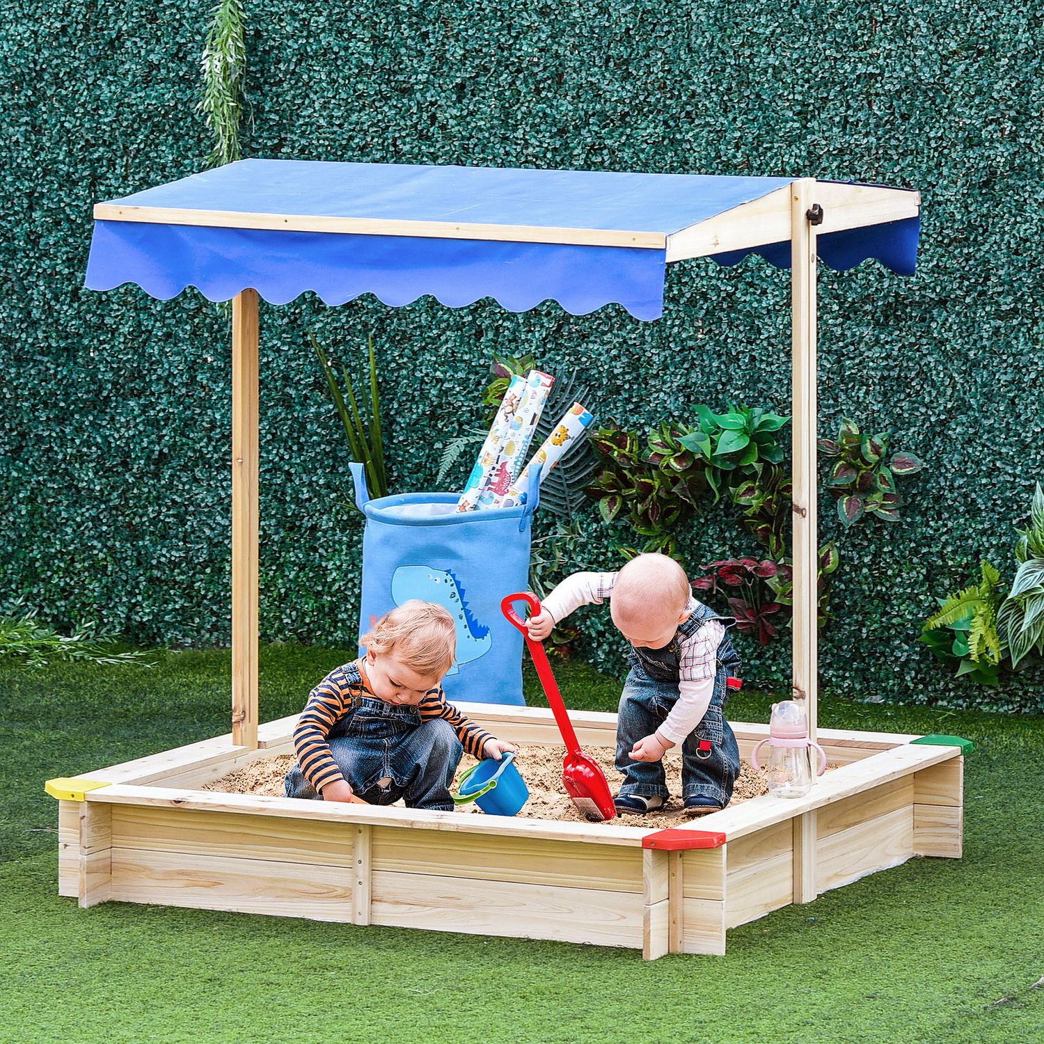 Outsunny Kindersandkasten mit verstellbarem Dach und Naturholzbank