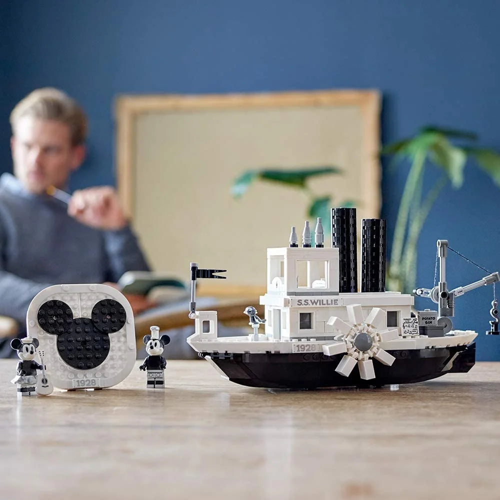LEGO Ideas 21317 Disney Steamboat Willie – Bauset (751 Teile)