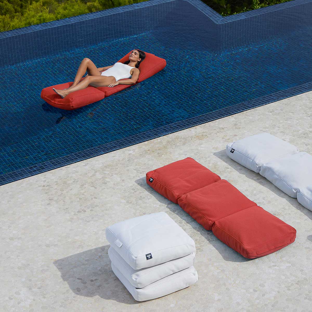 Schwimmende Matratze Llit out