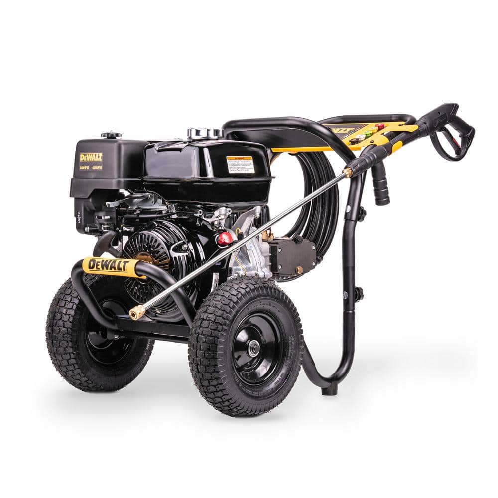 DEWALT 2025 4400 PSI 4,0 GPM Kaltwasser-Benzin-Hochdruckreiniger mit HONDA GX390 Motor (49-Staaten) DXPW4440
