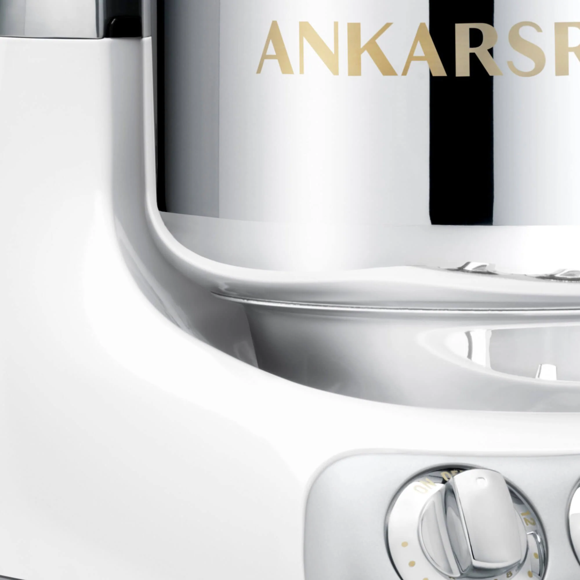 Ankarsrum Assistent Original 6230 (2025) – Leistungsstarke Multifunktions-Küchenmaschine im Retro-Design. 7-Liter-Edelstahlschüssel. 1500-W-Motor. Umfangreiches Zubehör. 7 Jahre Garantie.