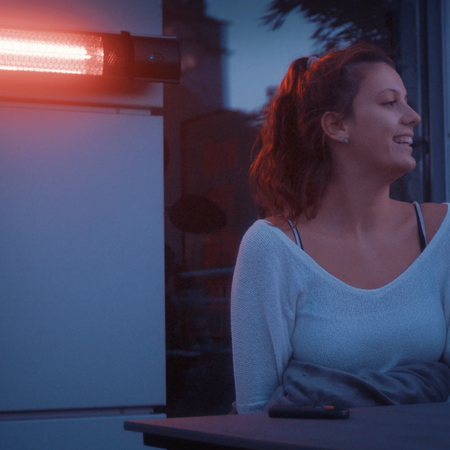 Infrarot-Wand-Terrassenheizstrahler mit Fernbedienung und 2 Heizstufen