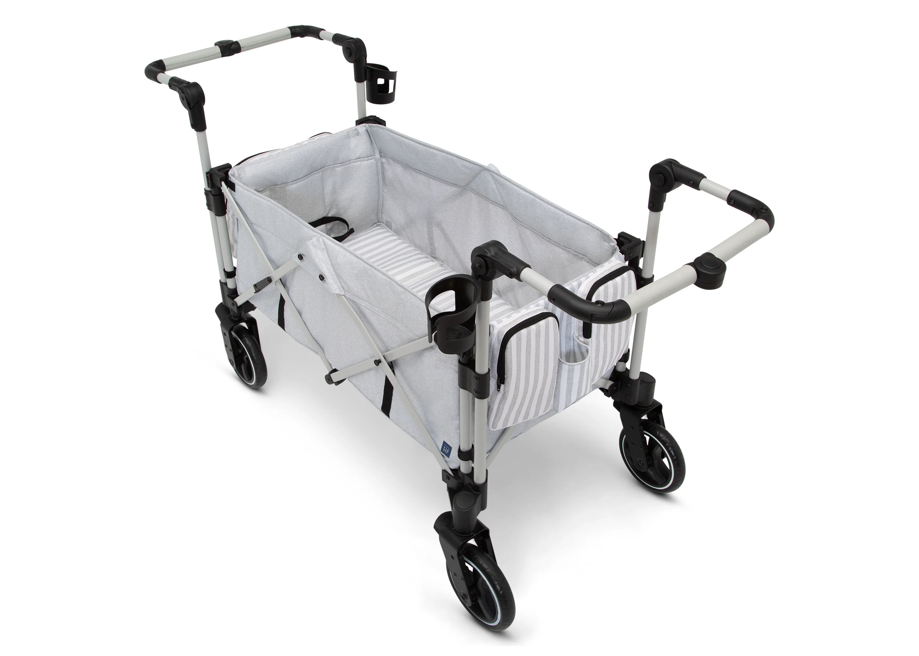 babyGap Deluxe Explorer Kinderwagen – Umweltfreundlicher Kinderwagen. Sitze aus Recyclingmaterial. UV-Schutzverdeck. 3-Punkt-Gurt. Mehrere Staufächer. Verstellbarer Schiebegriff.