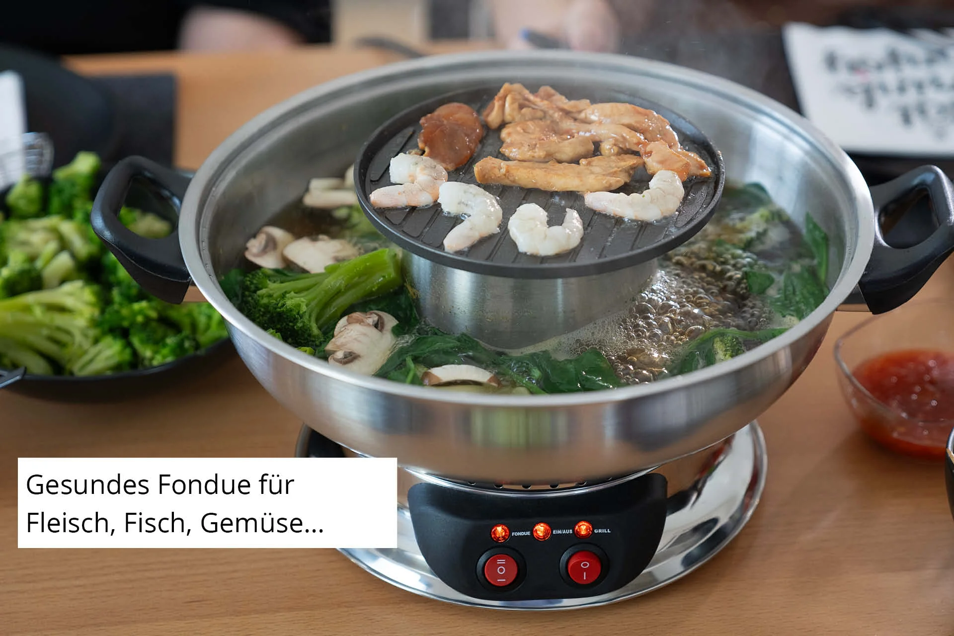 Elektrischer Schmortopf aus Edelstahl 2025 mit Grillfunktion – 2-in-1-Warmhaltetopf und Tischgrill. 3-stufige Temperaturregelung.