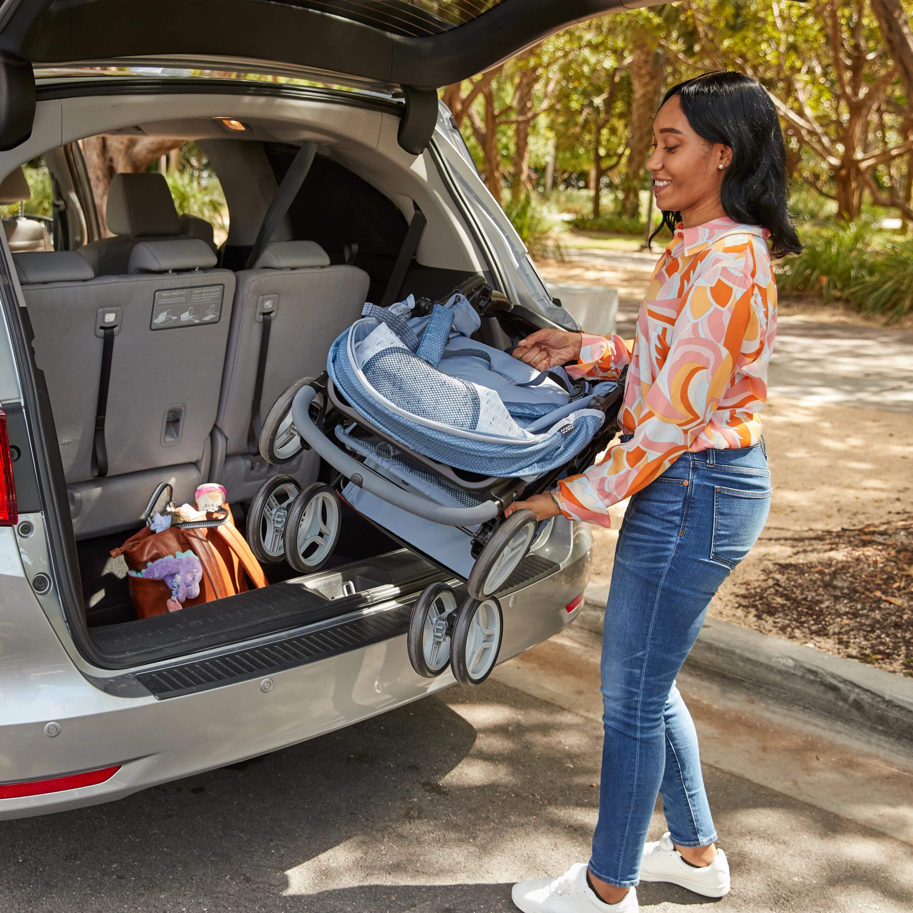 Cosco Kids Lift & Stroll DX Reisesystem (Modelljahr 2025). Graue Pfeile. Für Kleinkinder. Unisex.