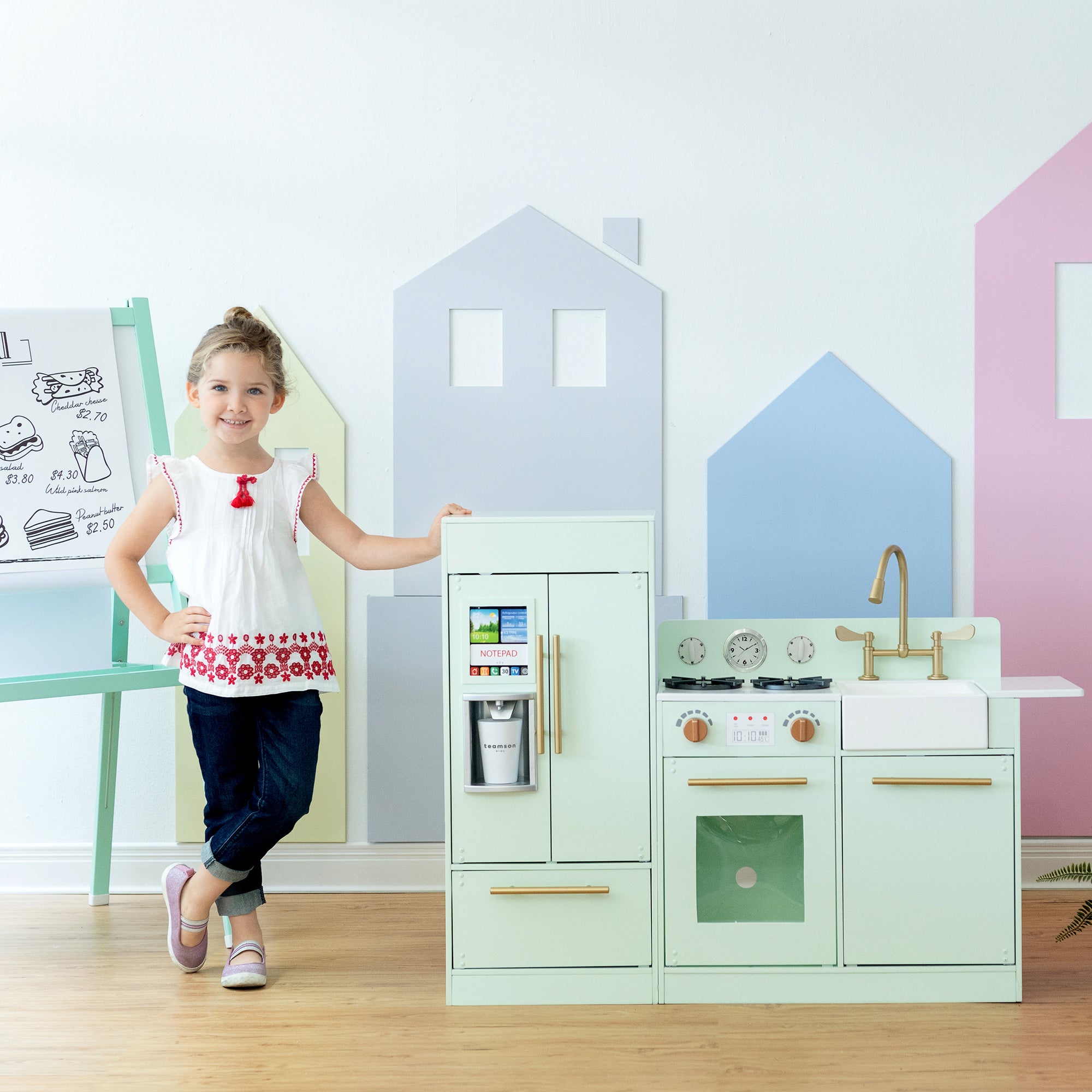 Teamson Kids Little Chef Charlotte Spielküche (2025) mit separatem Kühlschrank, Küchenzeile und interaktiven Funktionen. Neuwertig.